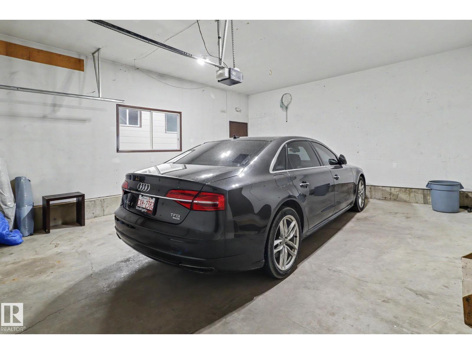 8711 30 AV NW, Edmonton