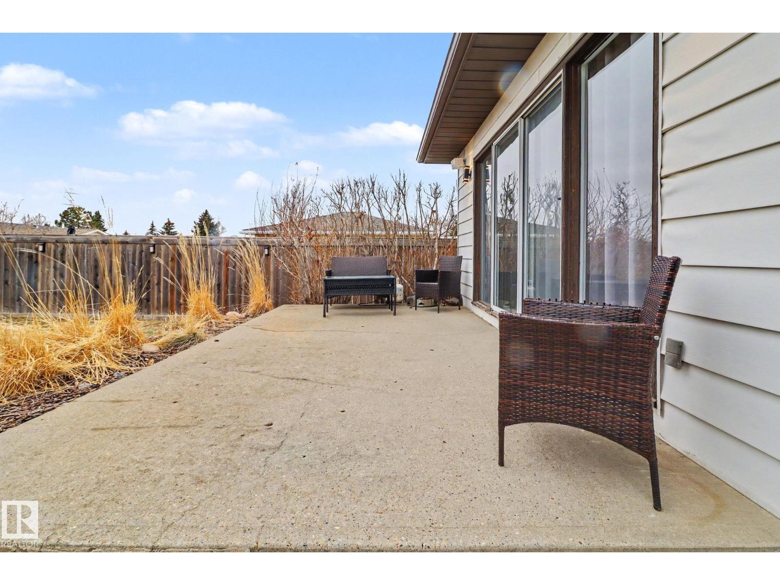 8711 30 AV NW, Edmonton