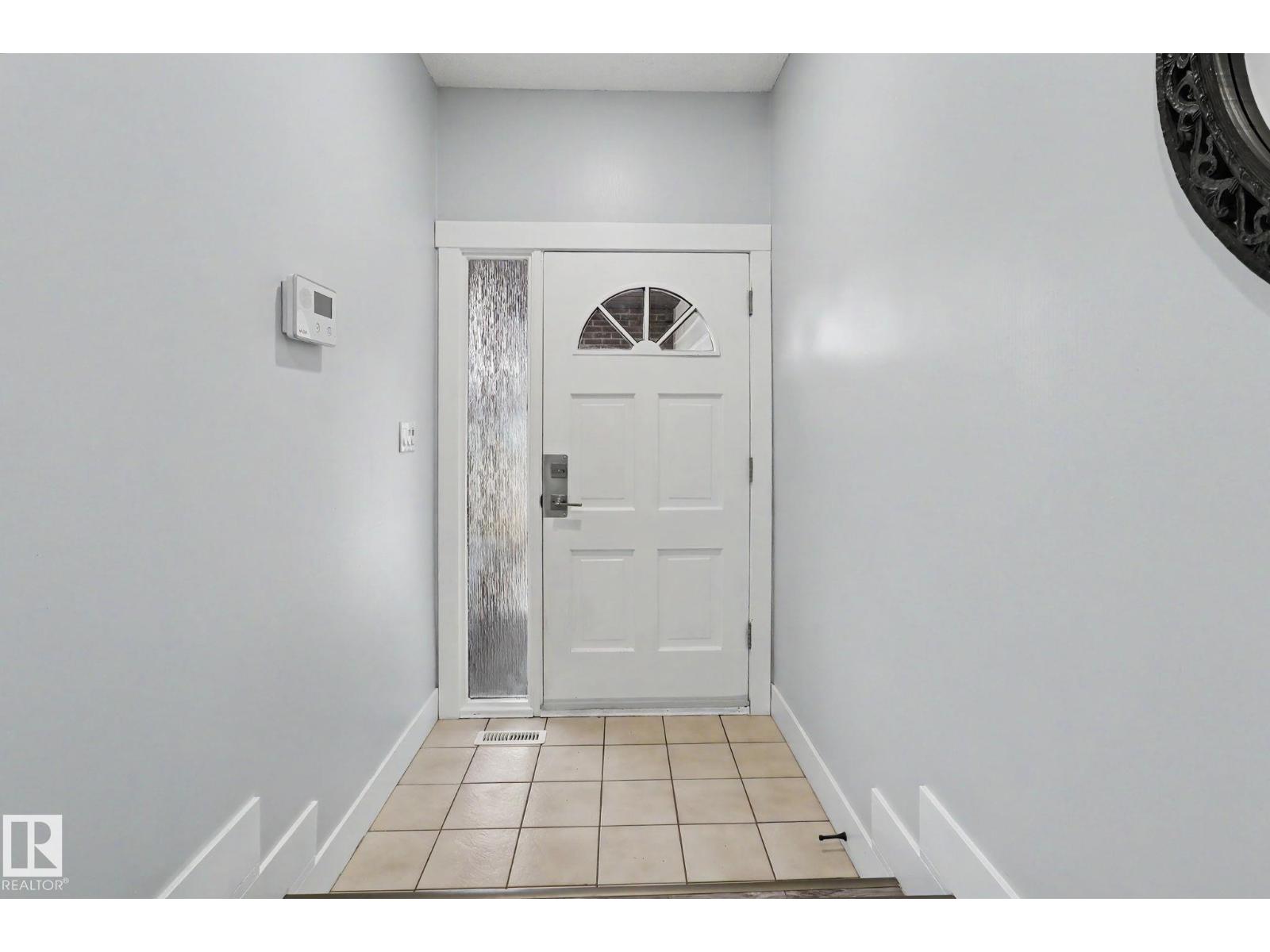 8711 30 AV NW, Edmonton