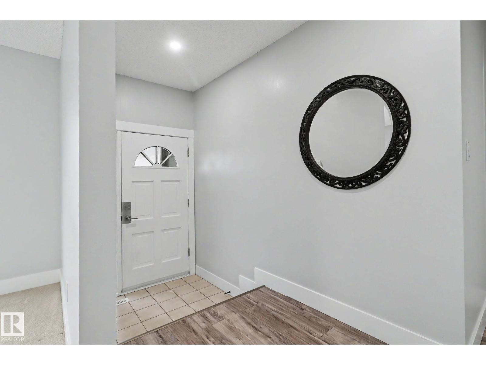 8711 30 AV NW, Edmonton