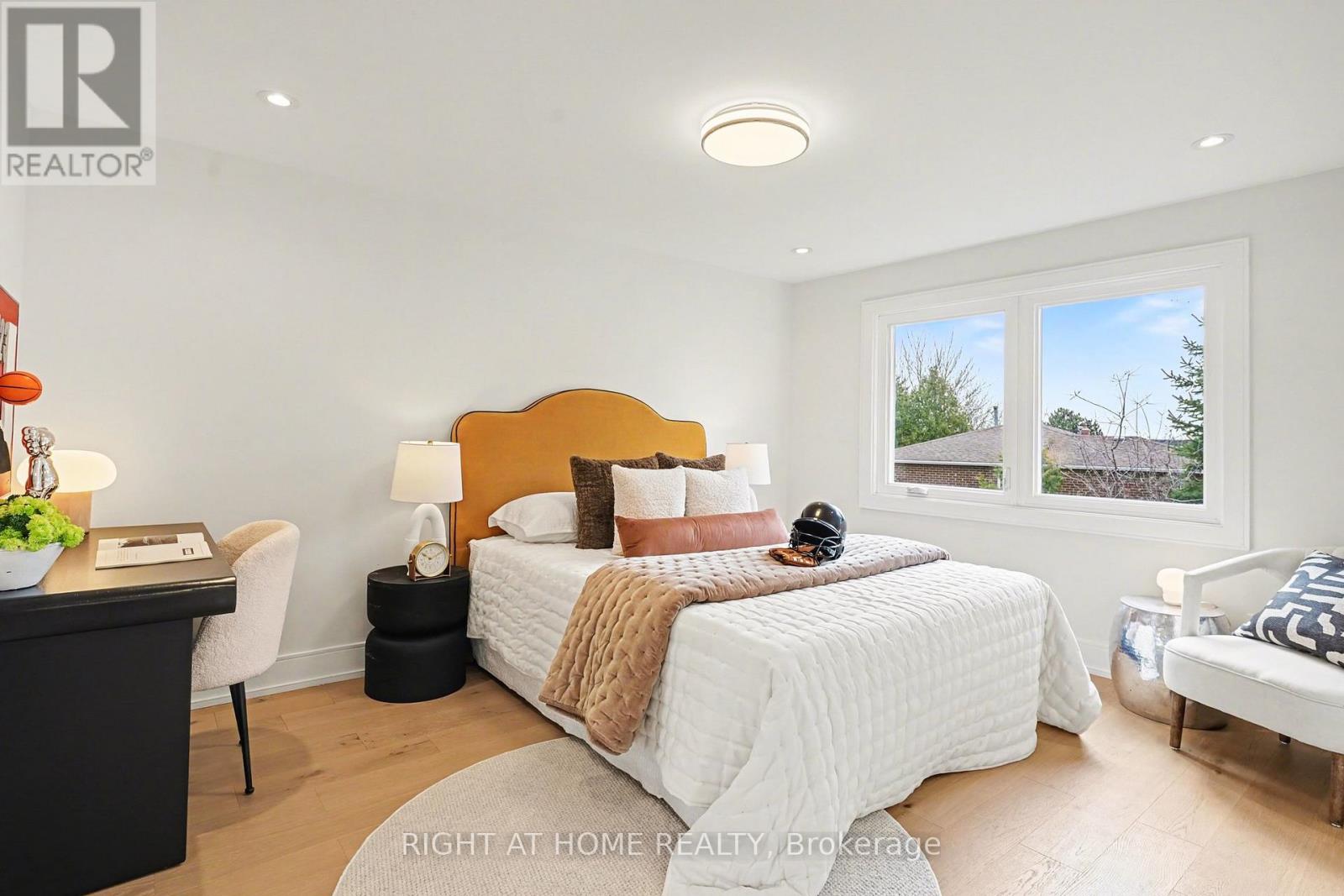 19 LANG ROAD - 18
