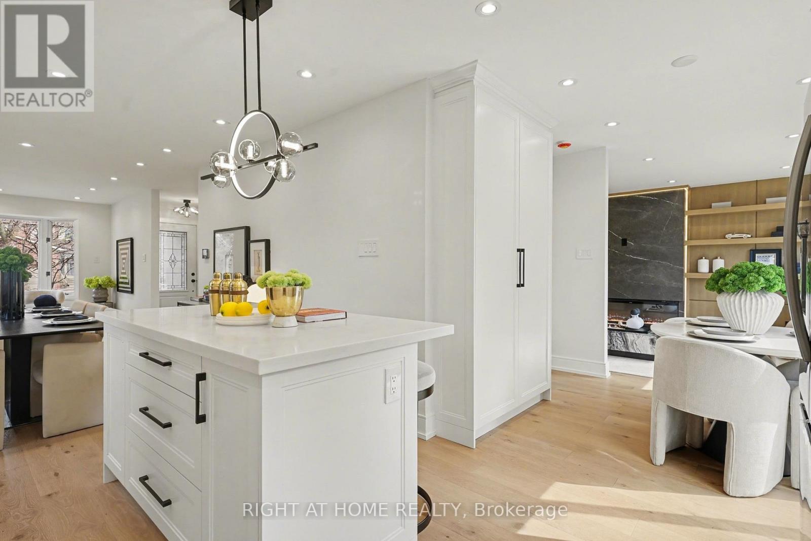 19 LANG ROAD - 9