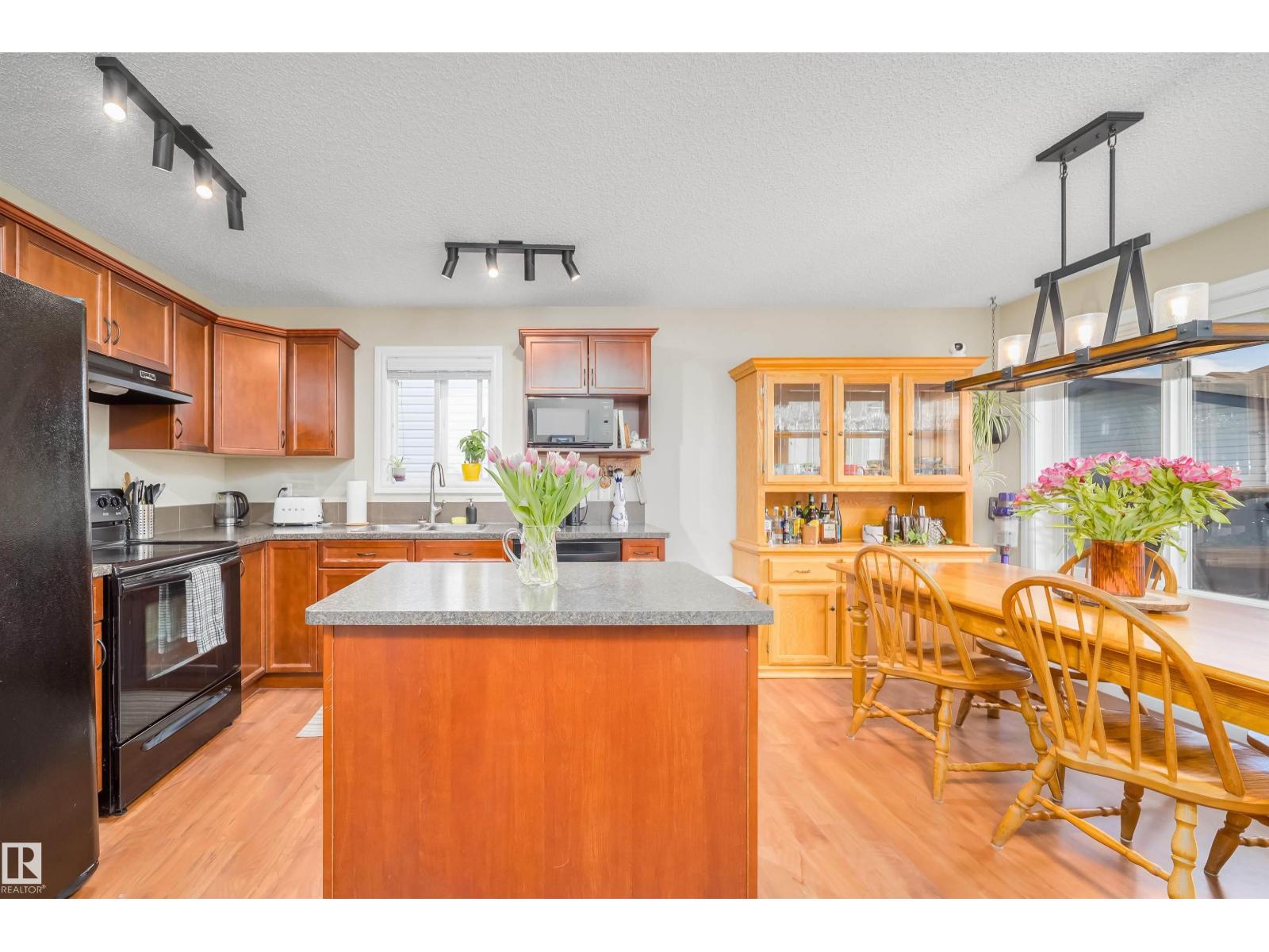 39 VIRGINIA AV, Spruce Grove