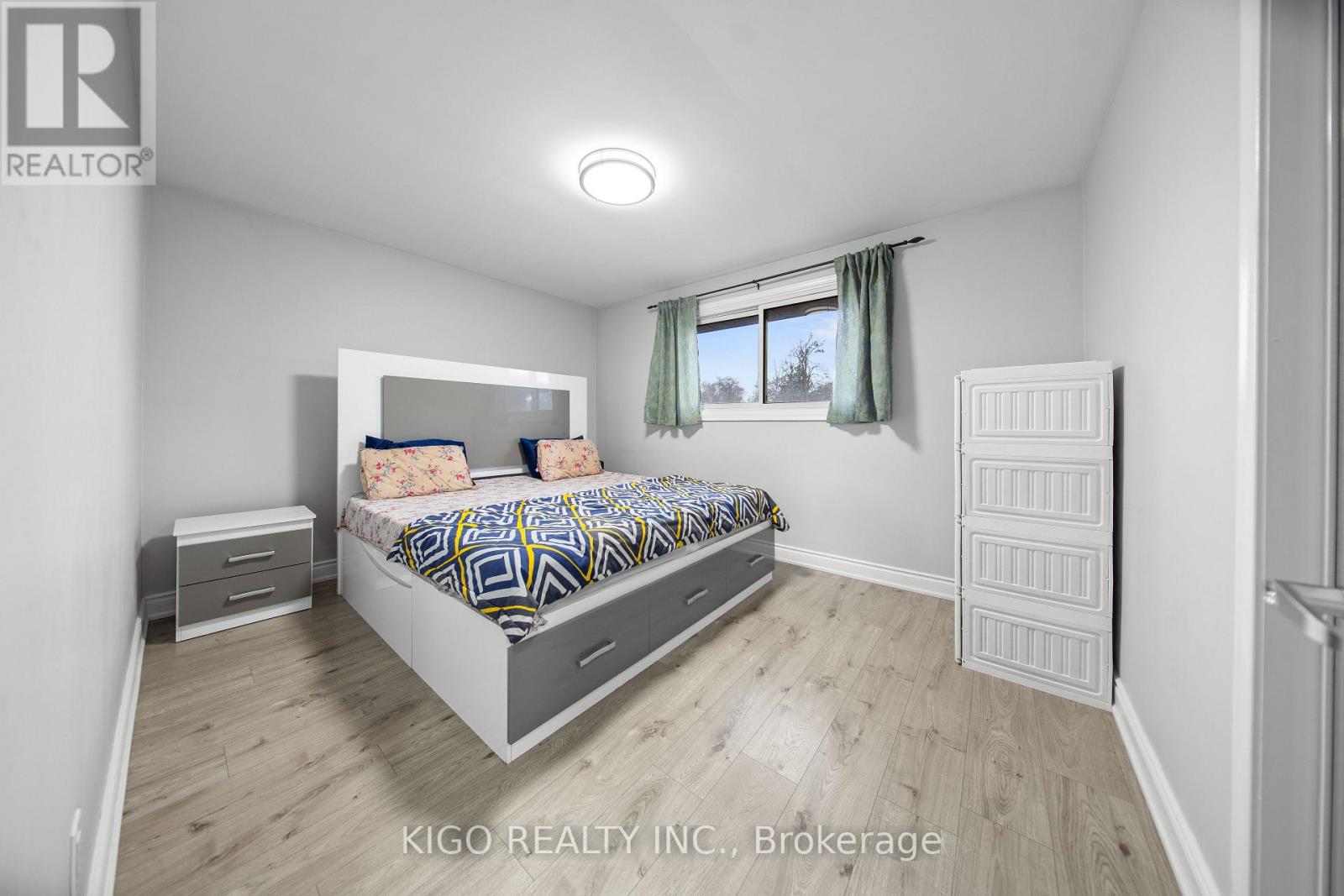 42 TUPPER CRESCENT - 14