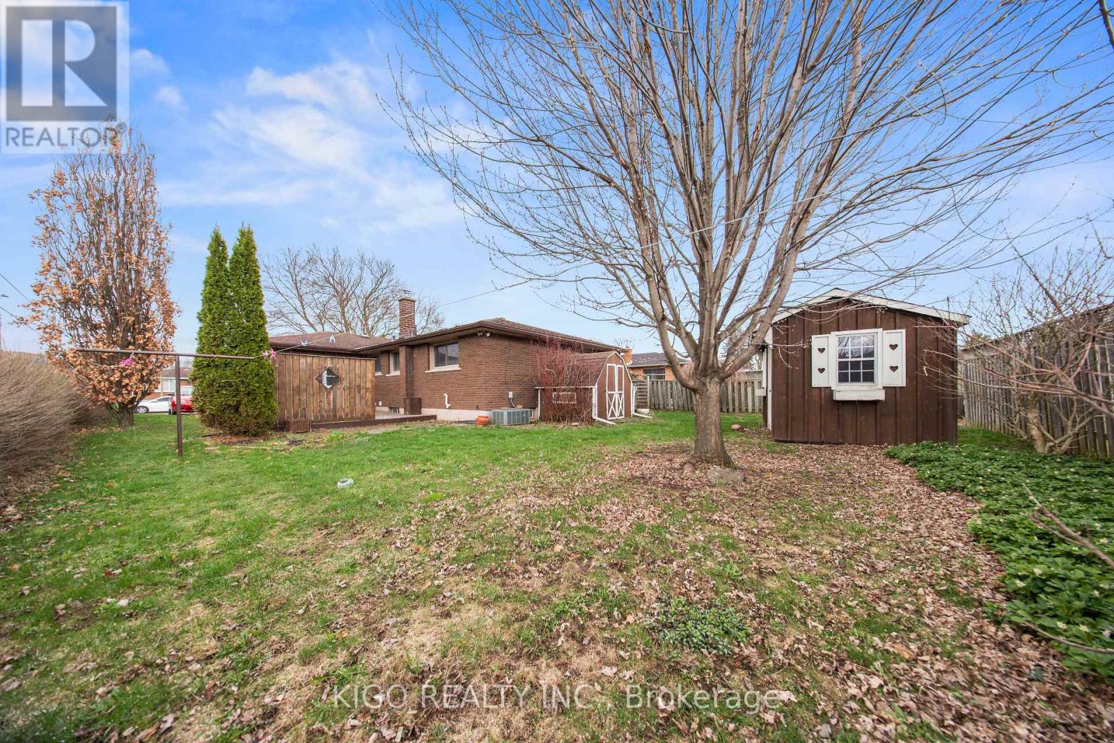 42 TUPPER CRESCENT - 31