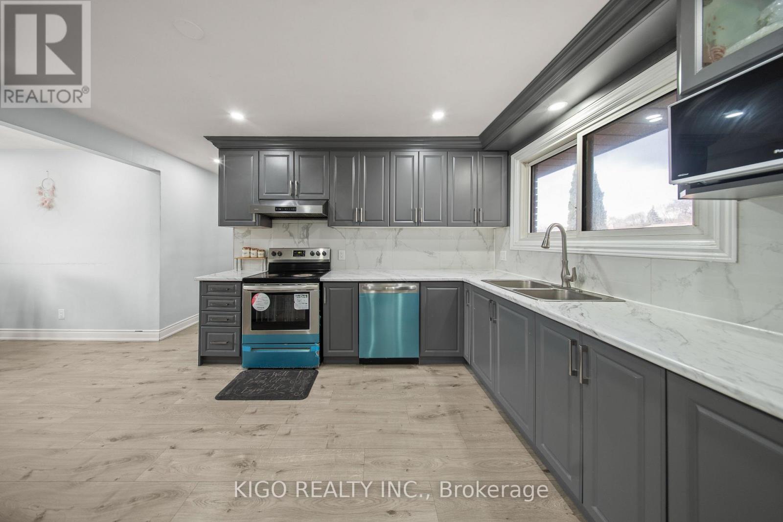 42 TUPPER CRESCENT - 8