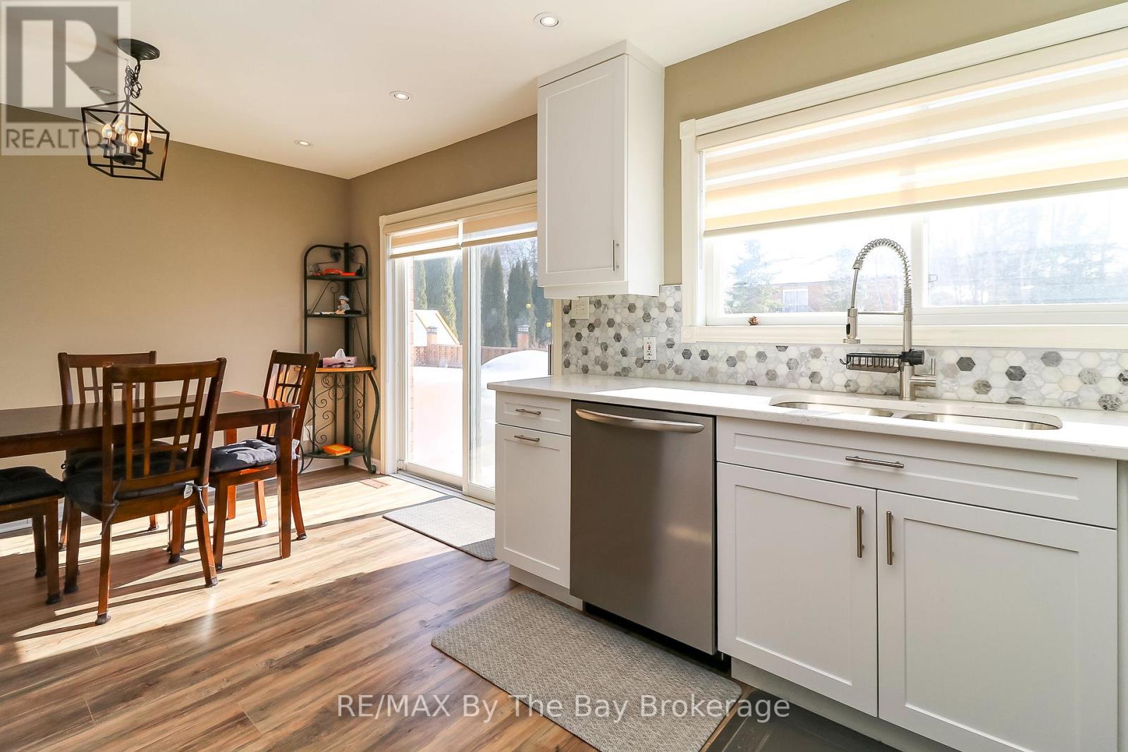437 RAMBLEWOOD DRIVE - 21