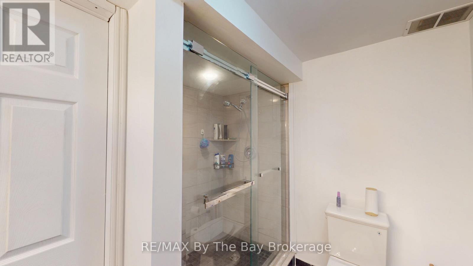 437 RAMBLEWOOD DRIVE - 38