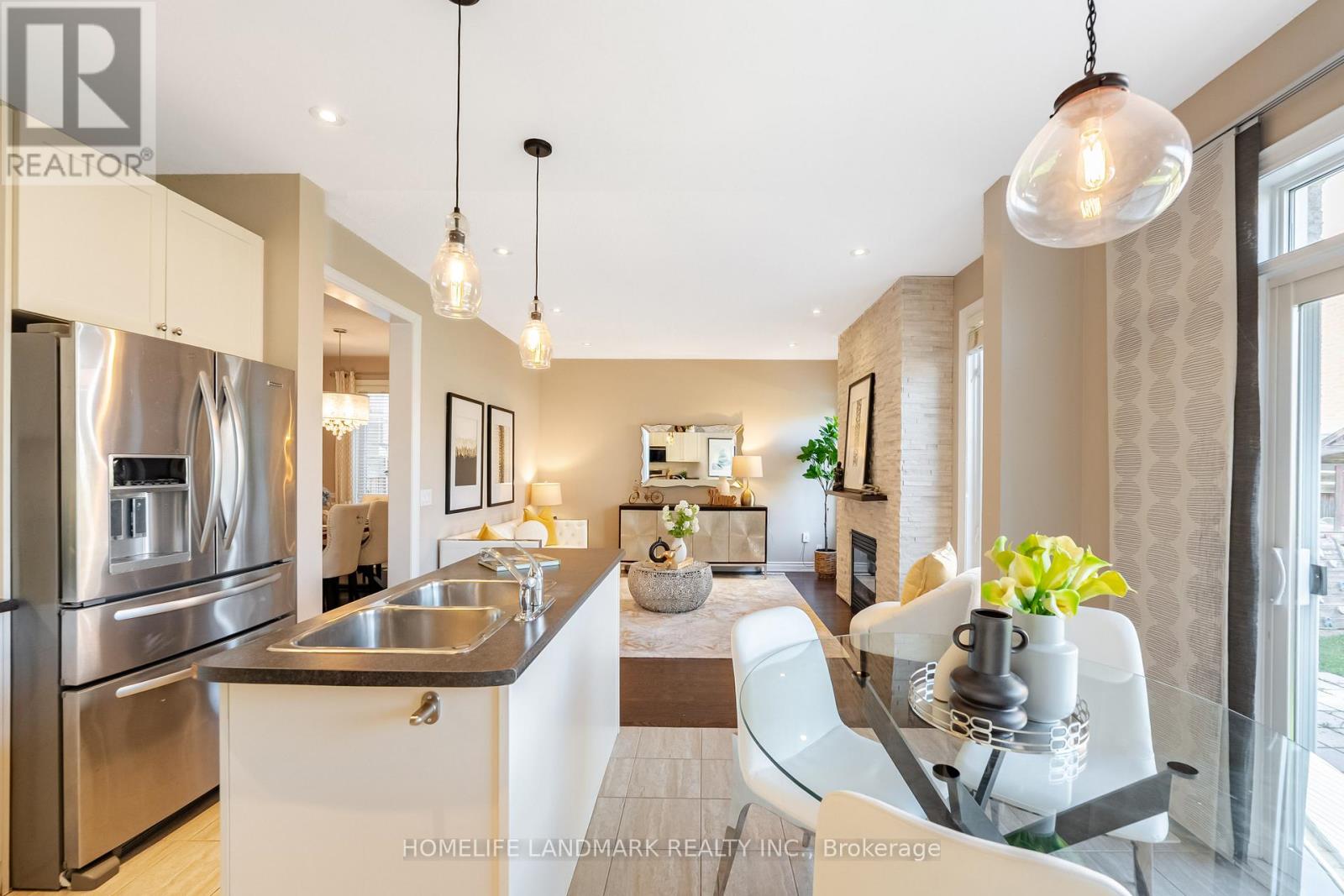 9 OLD FIELD CRESCENT - 12