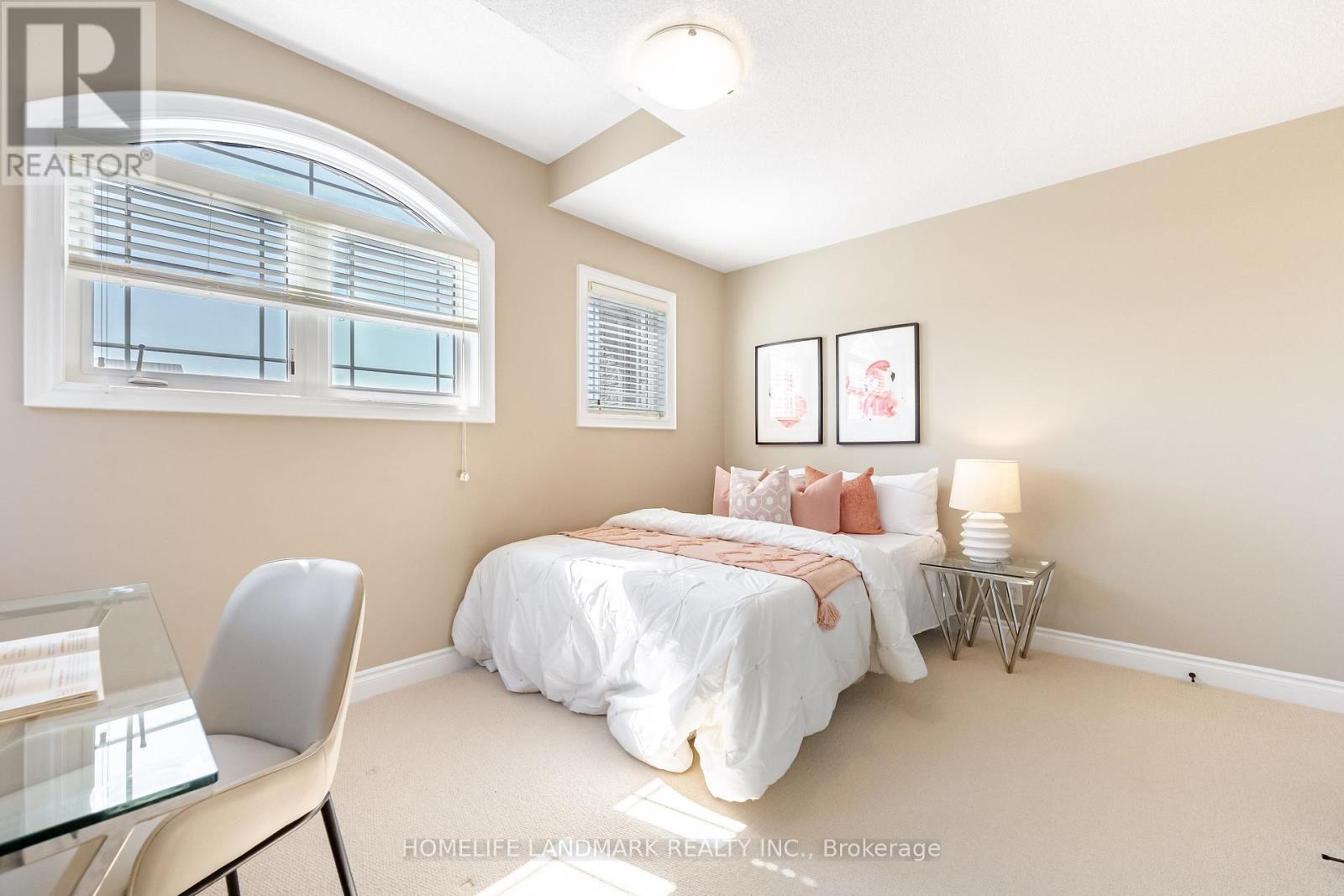 9 OLD FIELD CRESCENT - 16