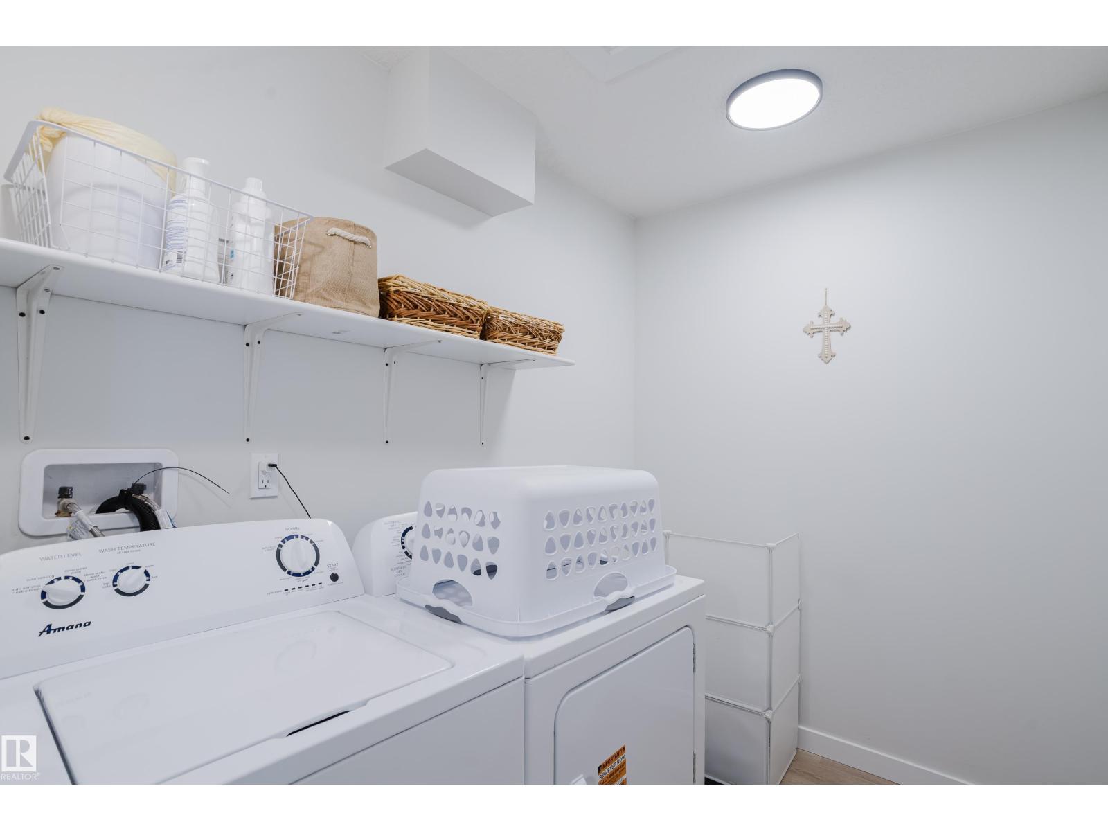 13 LORRAINE CR, St. Albert