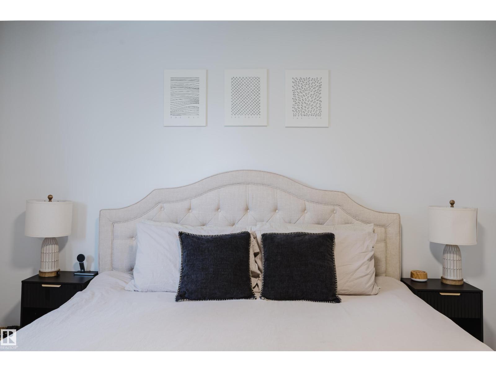 13 LORRAINE CR, St. Albert