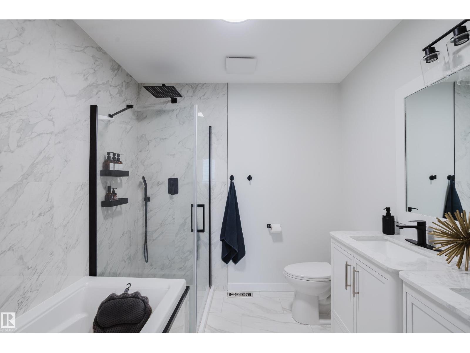 13 LORRAINE CR, St. Albert