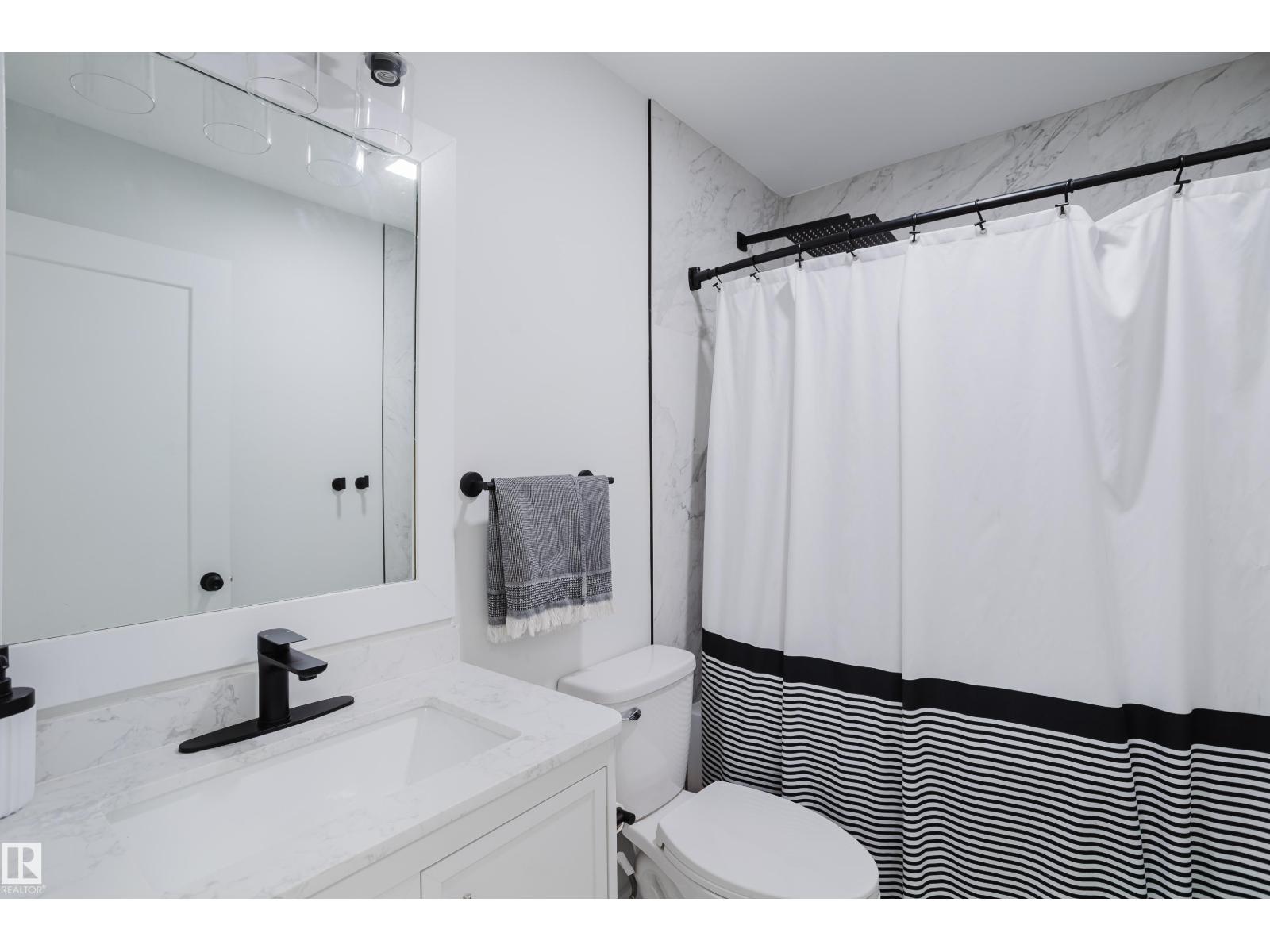 13 LORRAINE CR, St. Albert