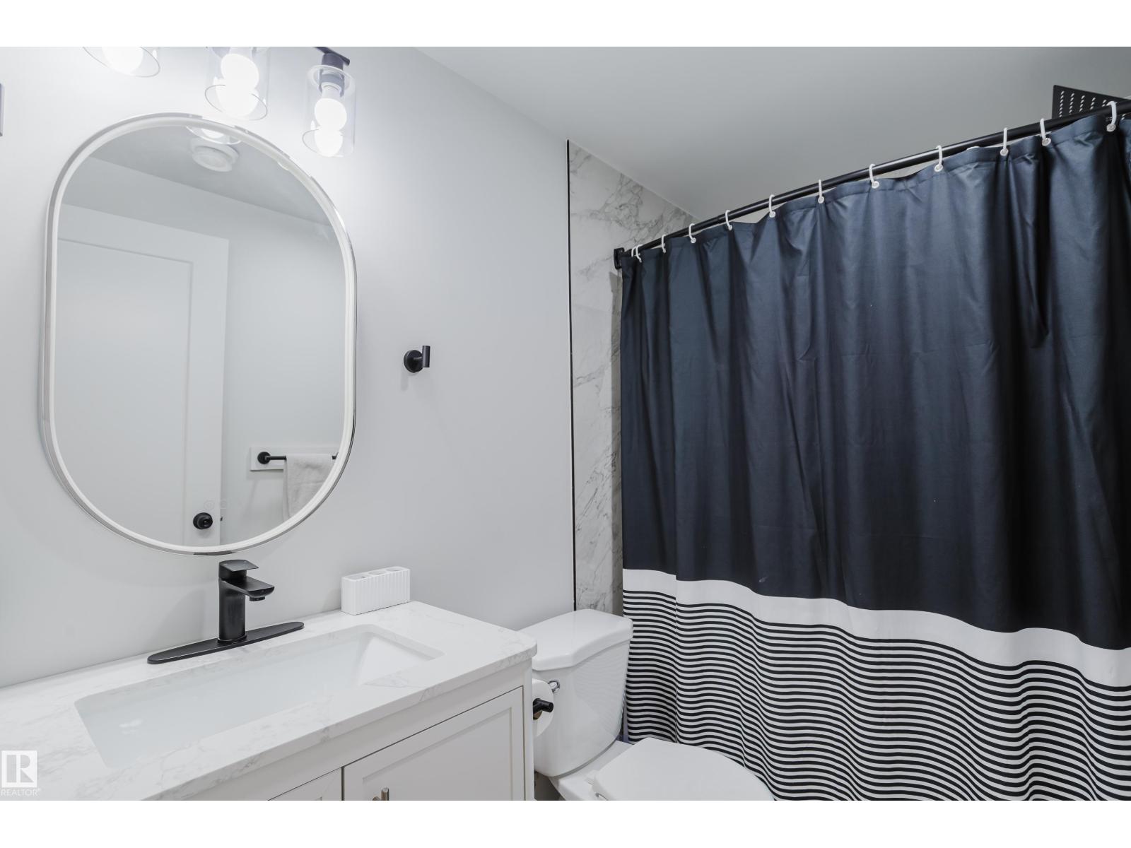 13 LORRAINE CR, St. Albert