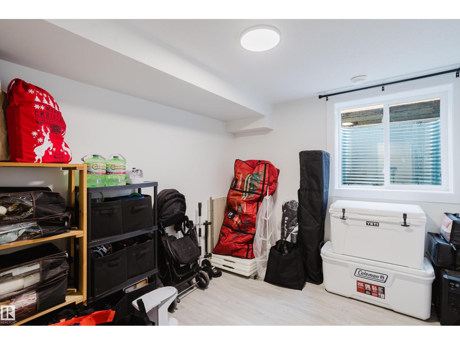 13 LORRAINE CR, St. Albert