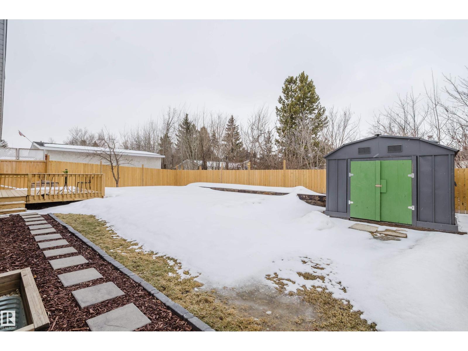 13 LORRAINE CR, St. Albert