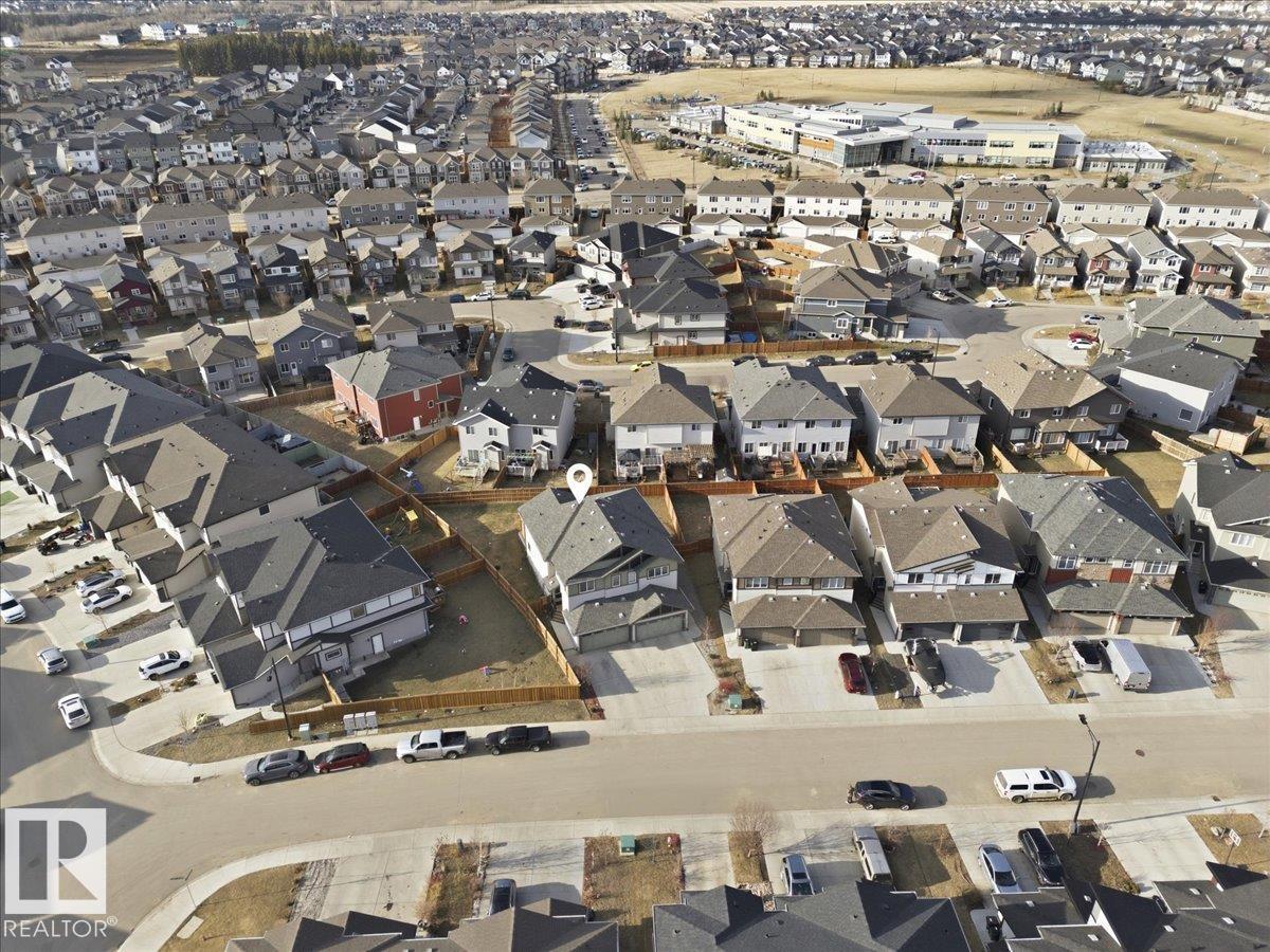 9046 COOPER LI SW, Edmonton