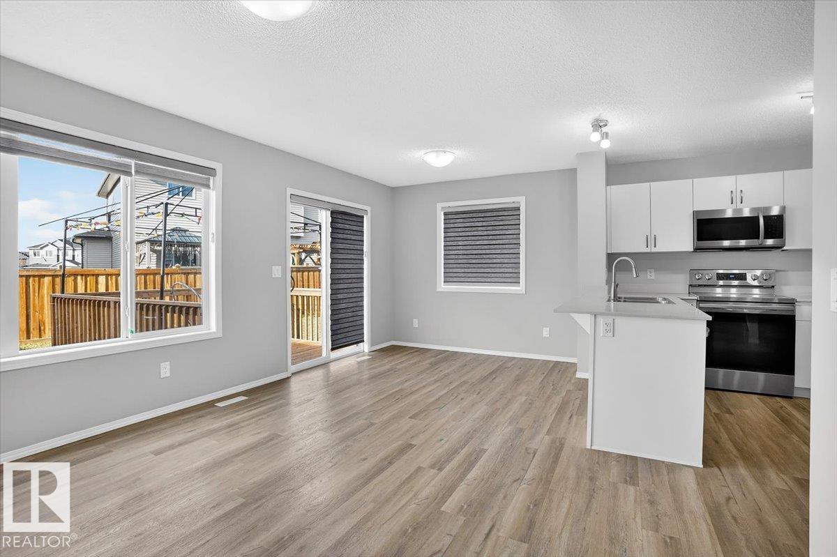 9046 COOPER LI SW, Edmonton