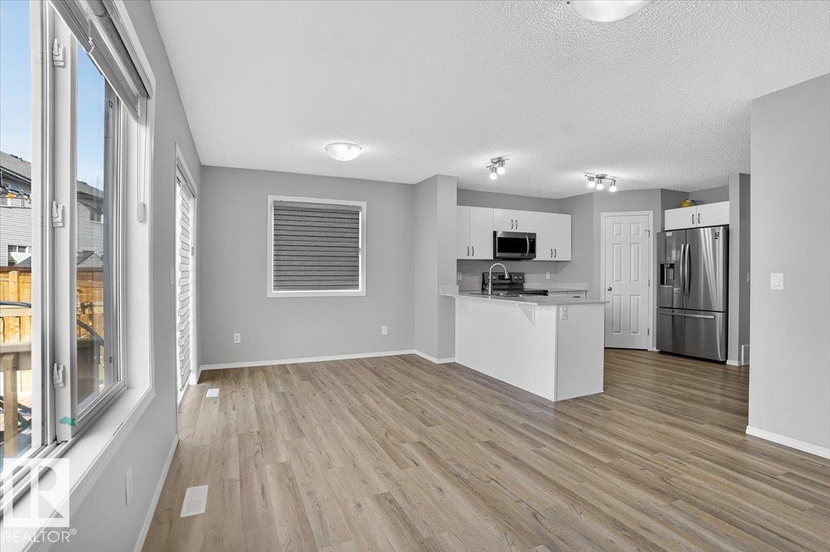 9046 COOPER LI SW, Edmonton