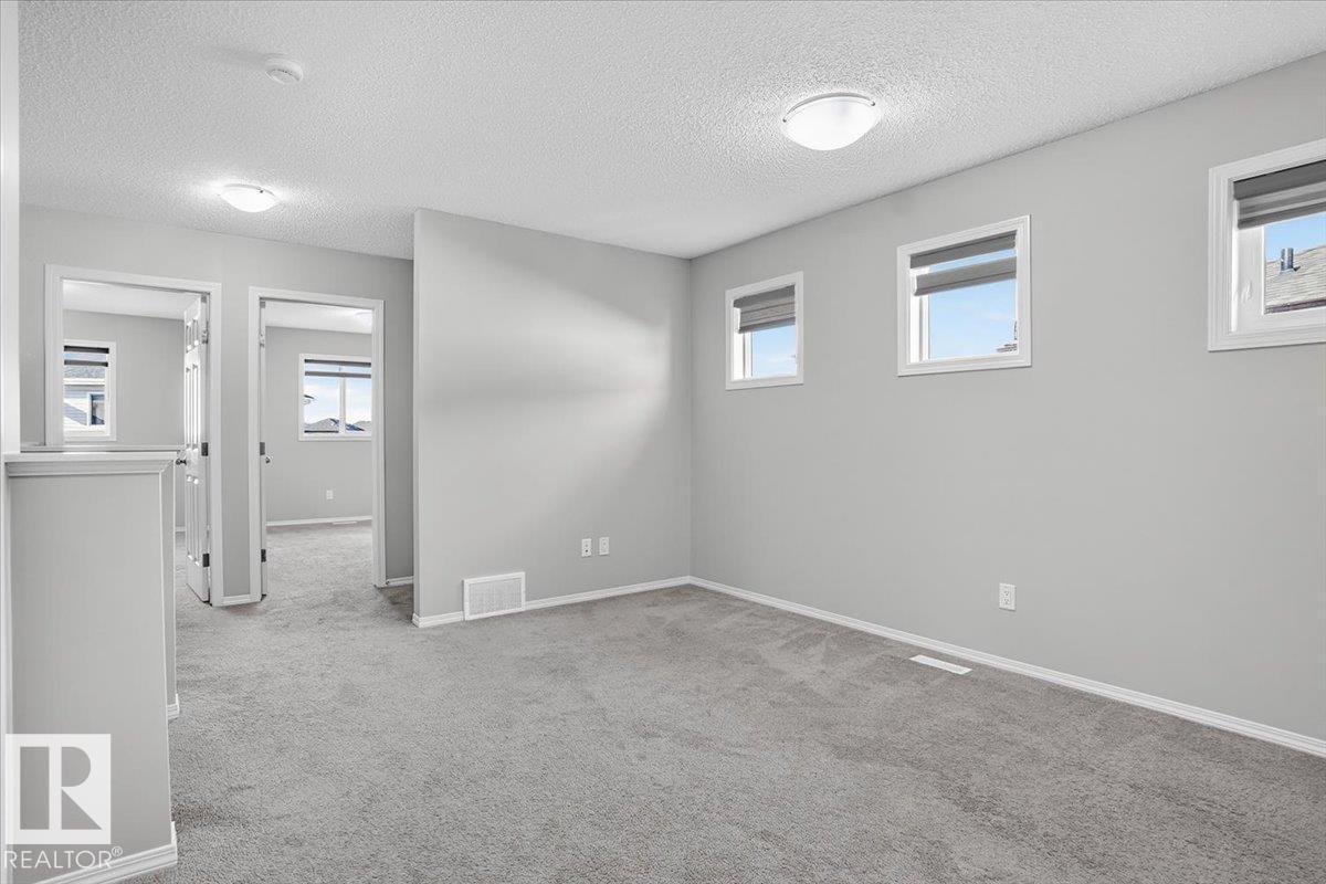 9046 COOPER LI SW, Edmonton