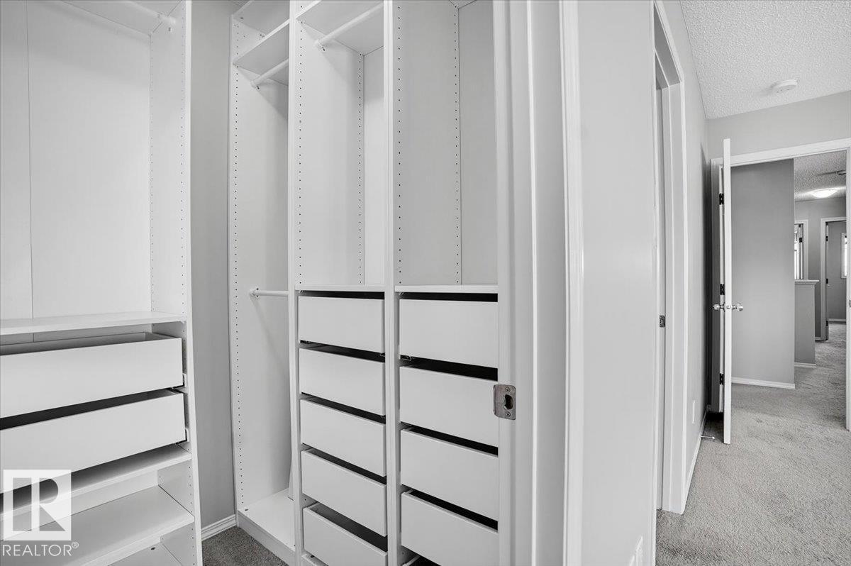 9046 COOPER LI SW, Edmonton