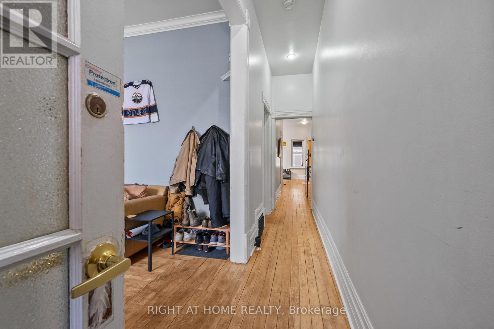 93 GILMOUR STREET - 28