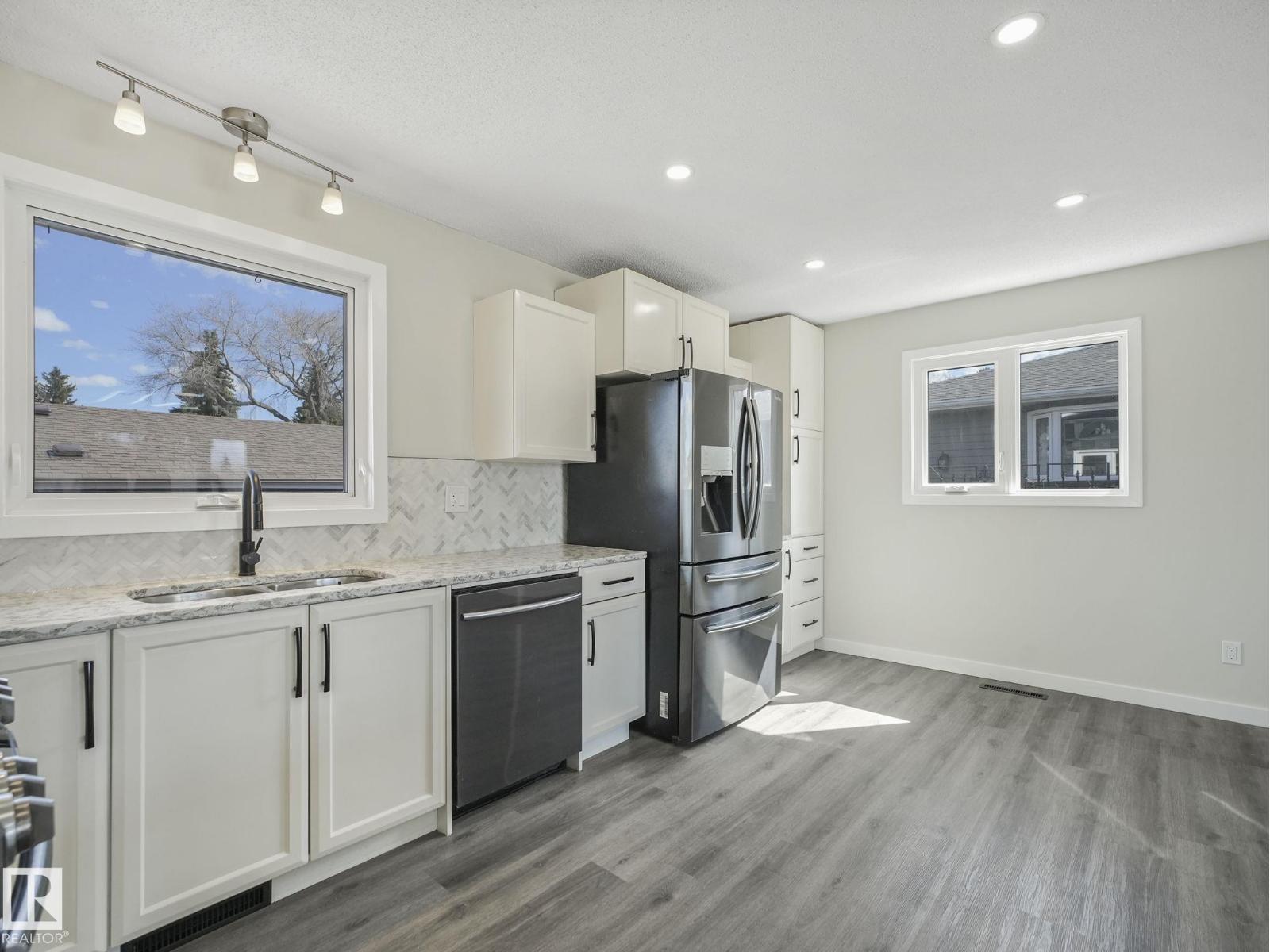 17 OATWAY ST, Spruce Grove