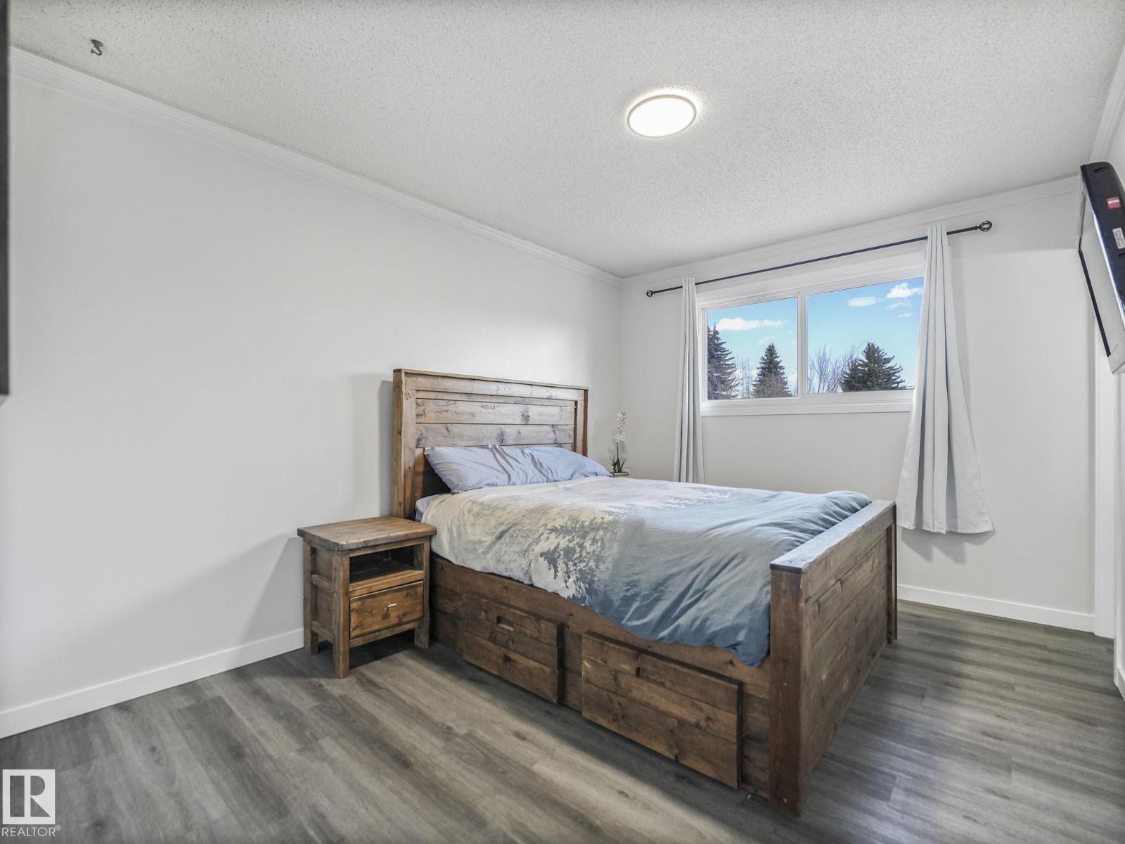 17 OATWAY ST, Spruce Grove