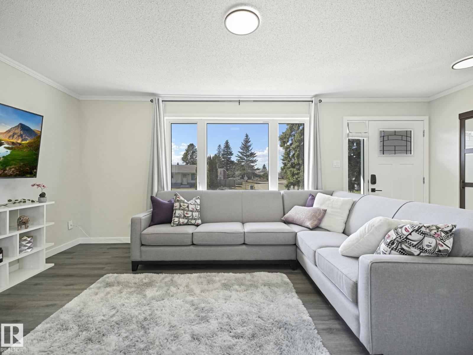 17 OATWAY ST, Spruce Grove