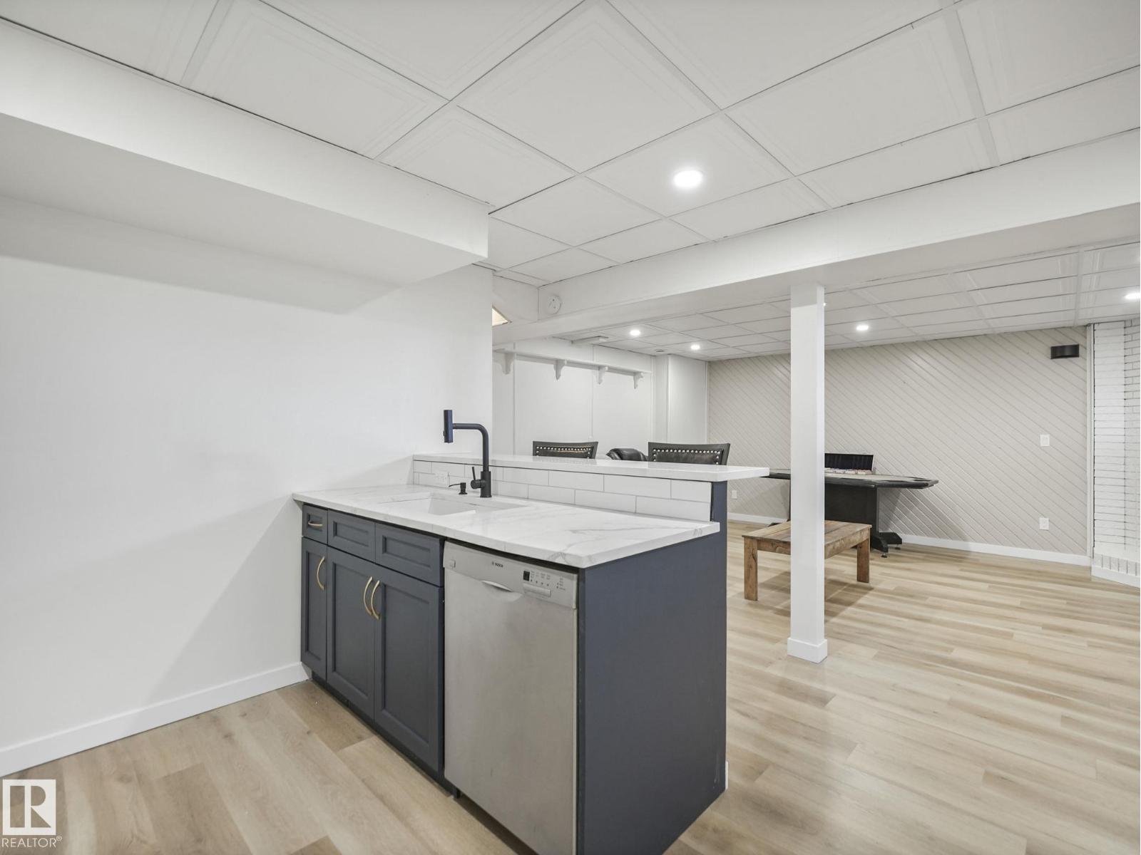 17 OATWAY ST, Spruce Grove