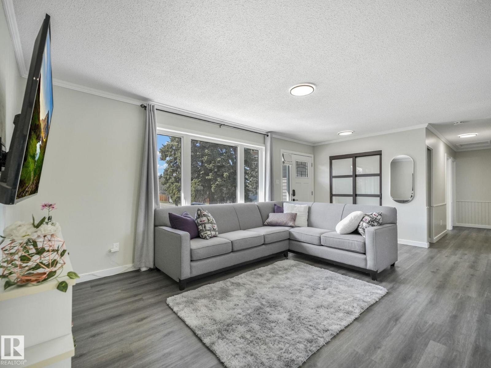 17 OATWAY ST, Spruce Grove