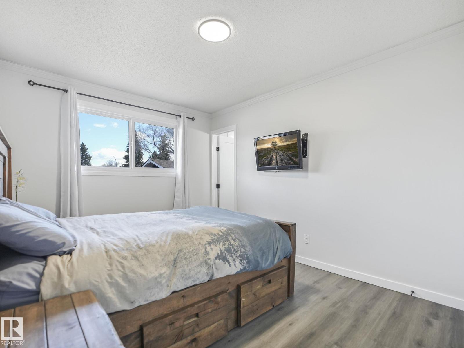 17 OATWAY ST, Spruce Grove