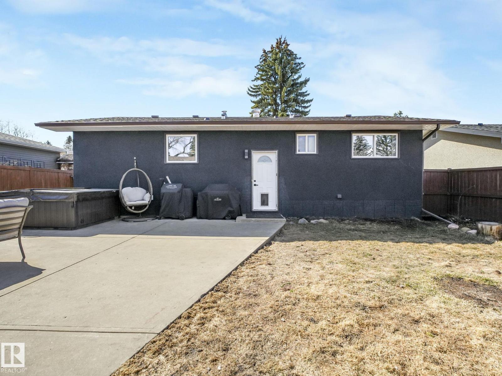 17 OATWAY ST, Spruce Grove