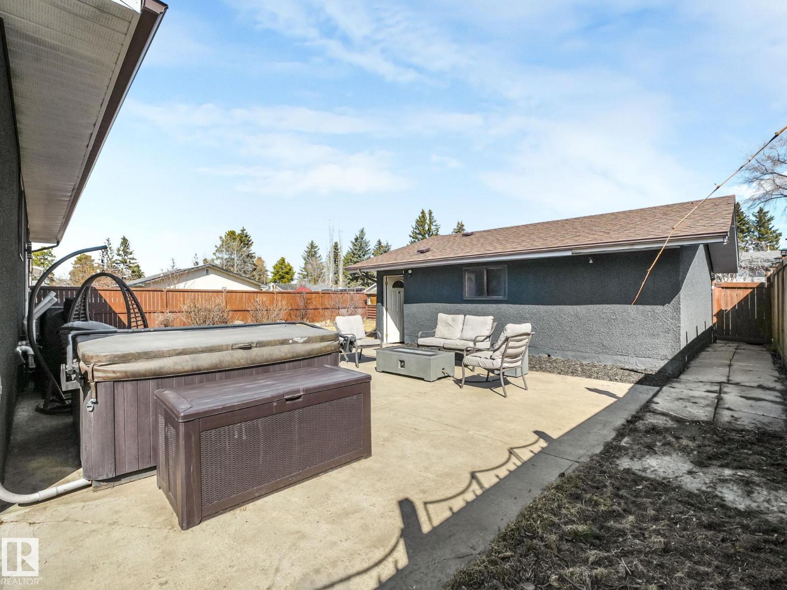 17 OATWAY ST, Spruce Grove