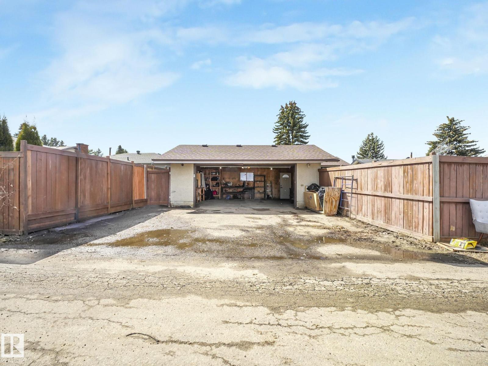 17 OATWAY ST, Spruce Grove