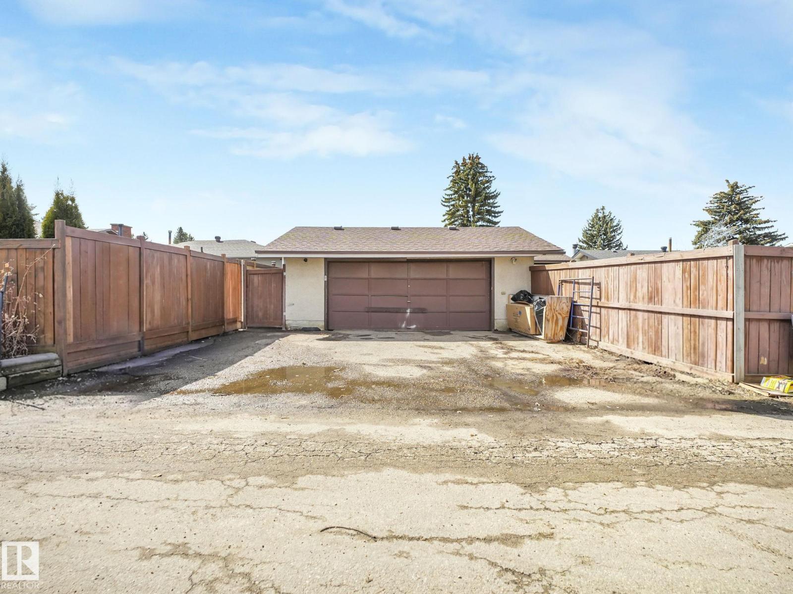 17 OATWAY ST, Spruce Grove