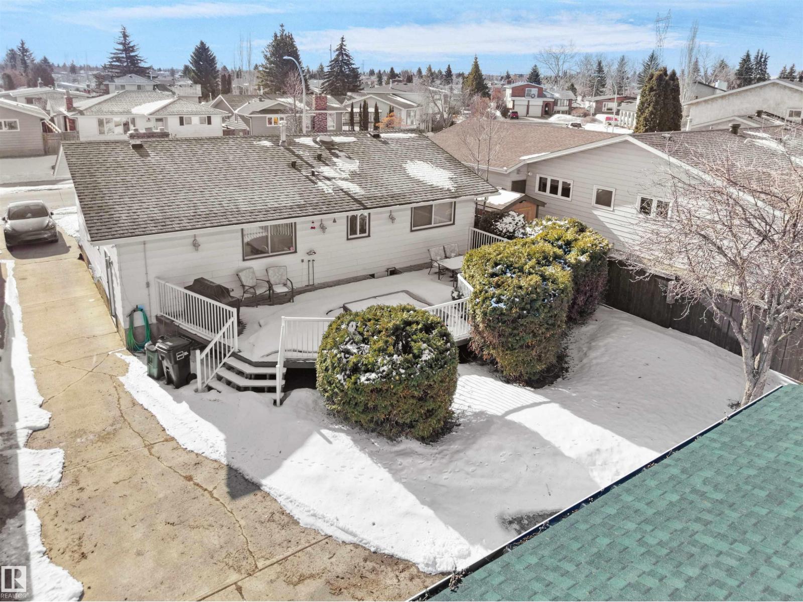 11044 166 AV NW, Edmonton