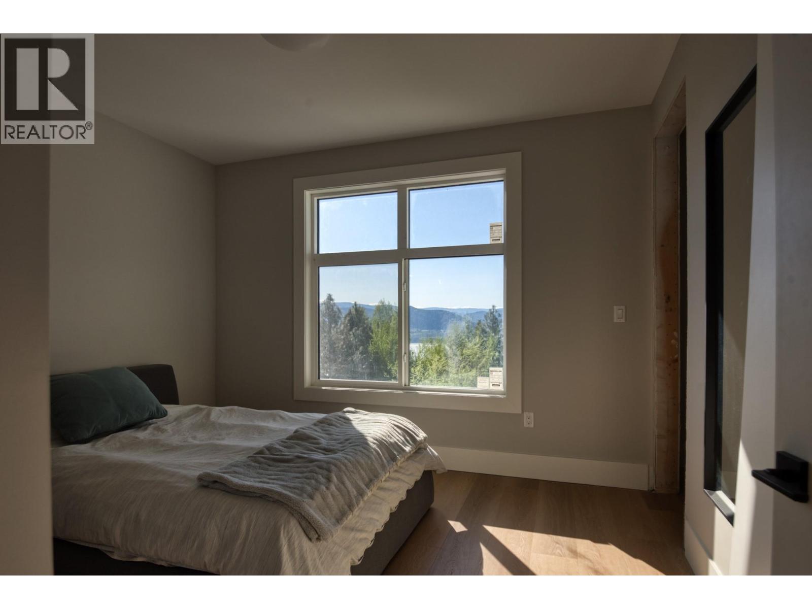  2835 Outlook Way, Naramata