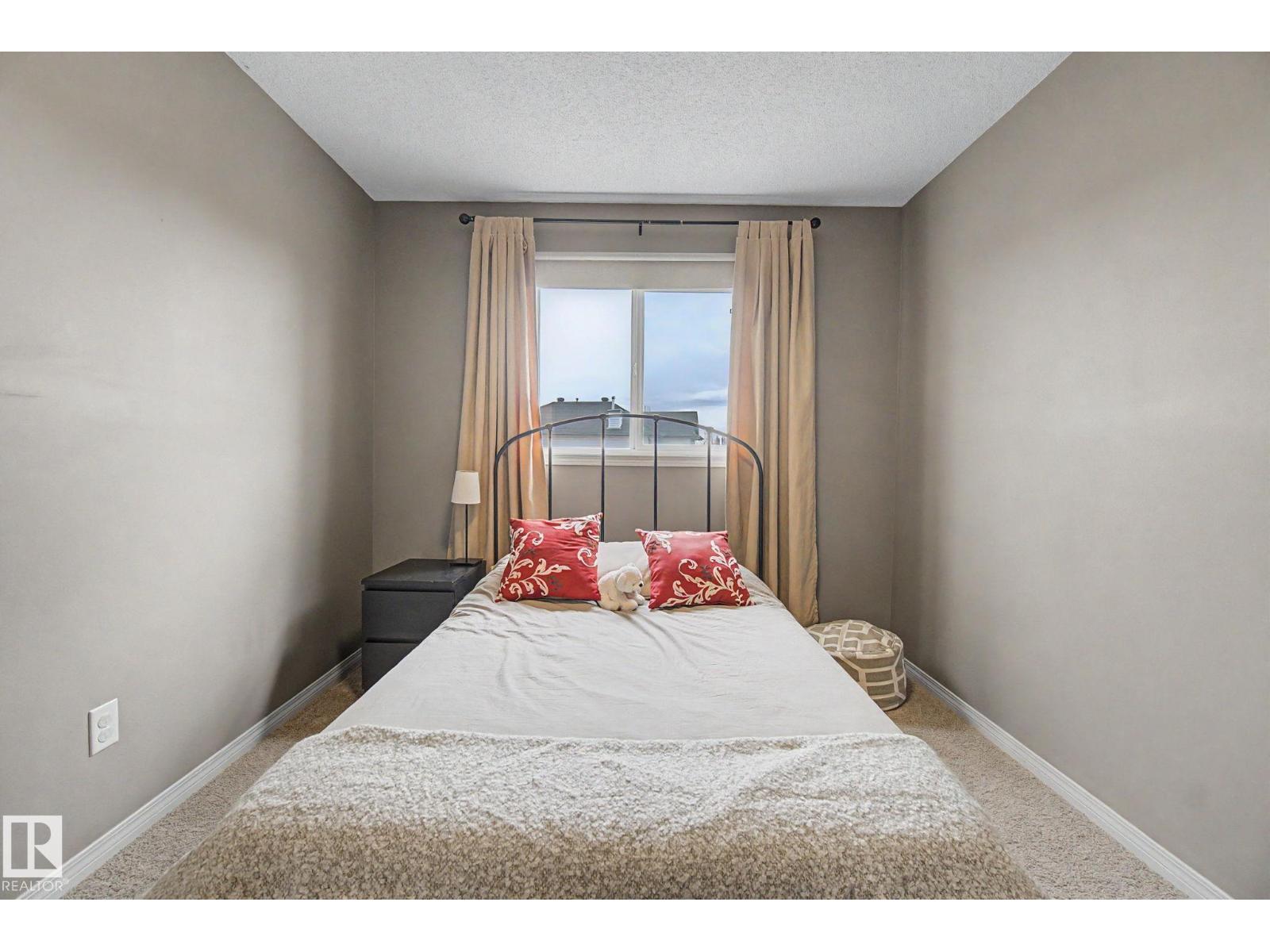 9111 213 ST NW, Edmonton