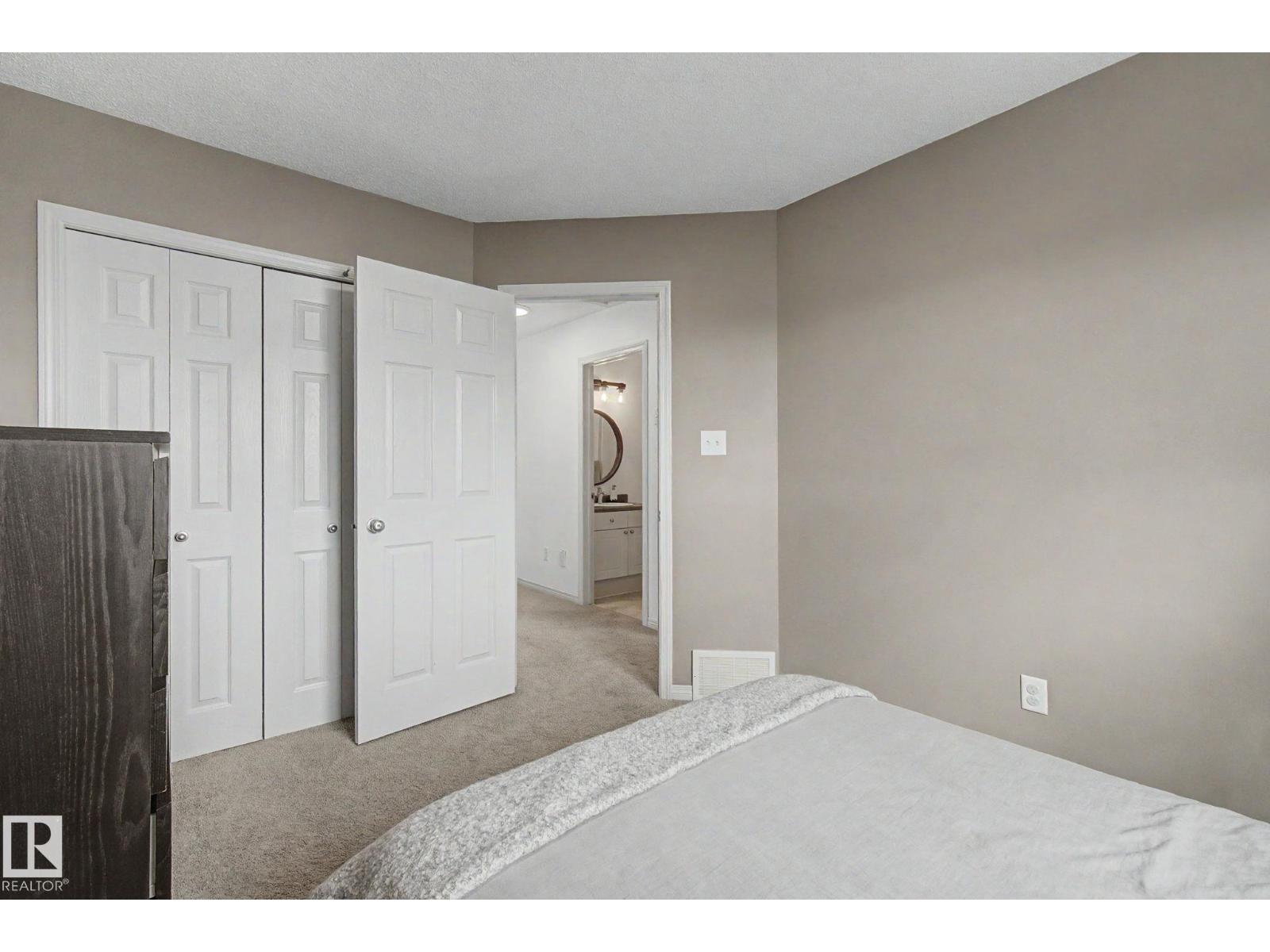 9111 213 ST NW, Edmonton