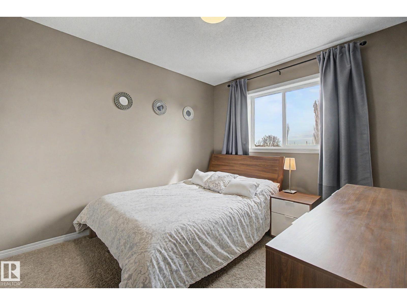 9111 213 ST NW, Edmonton