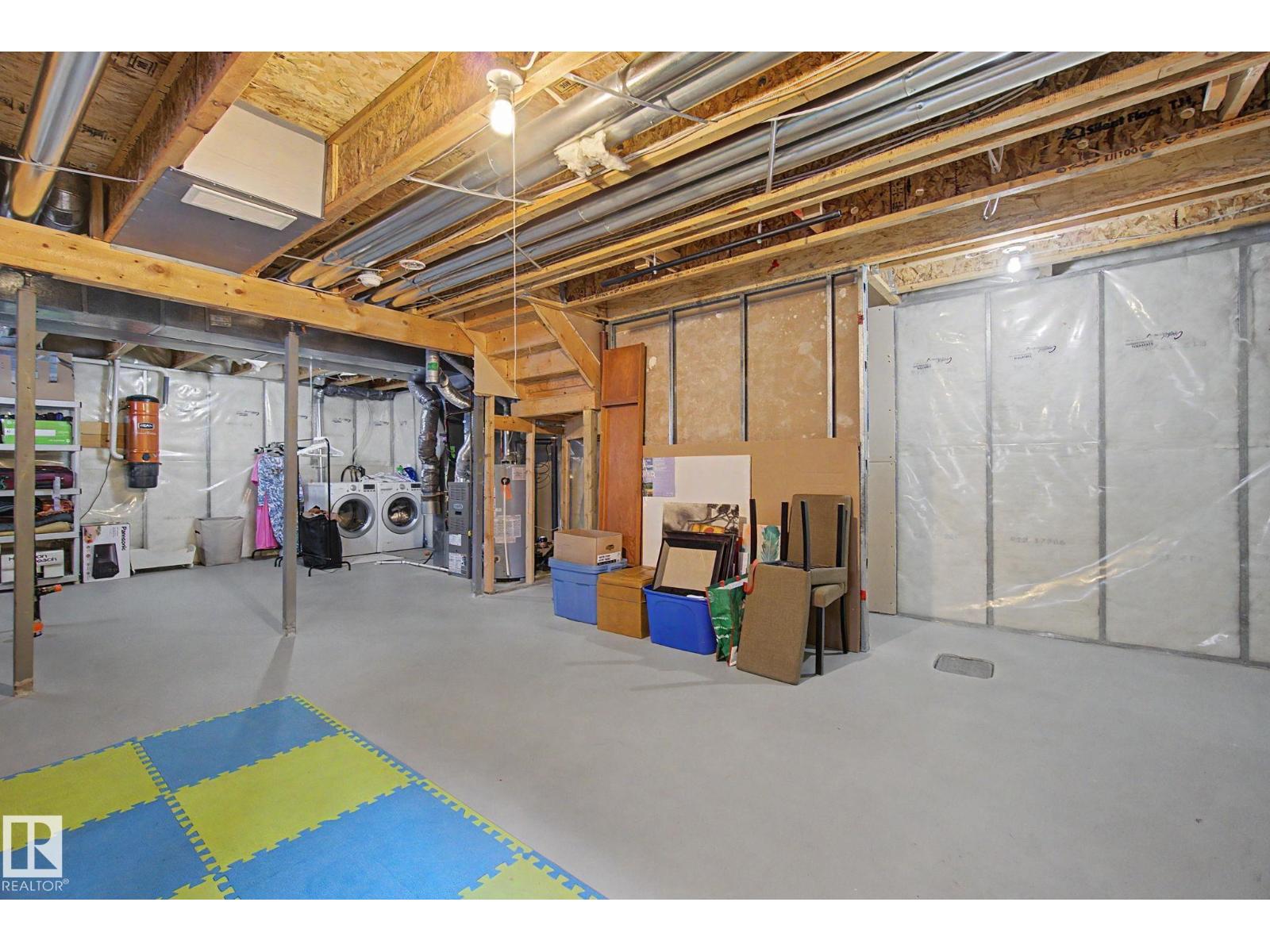 9111 213 ST NW, Edmonton