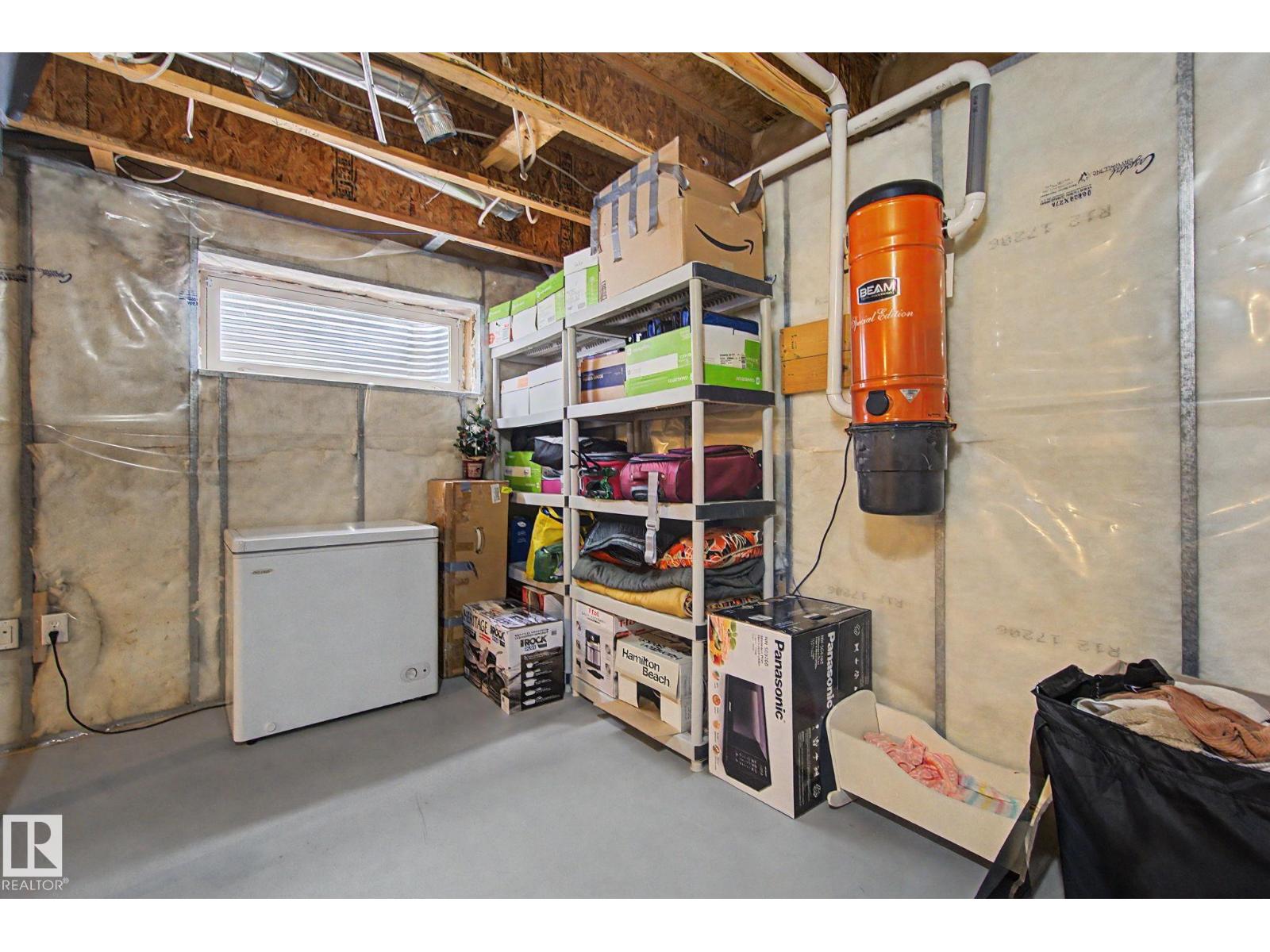 9111 213 ST NW, Edmonton