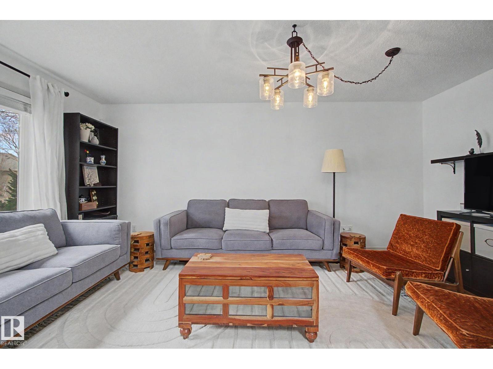9111 213 ST NW - 6