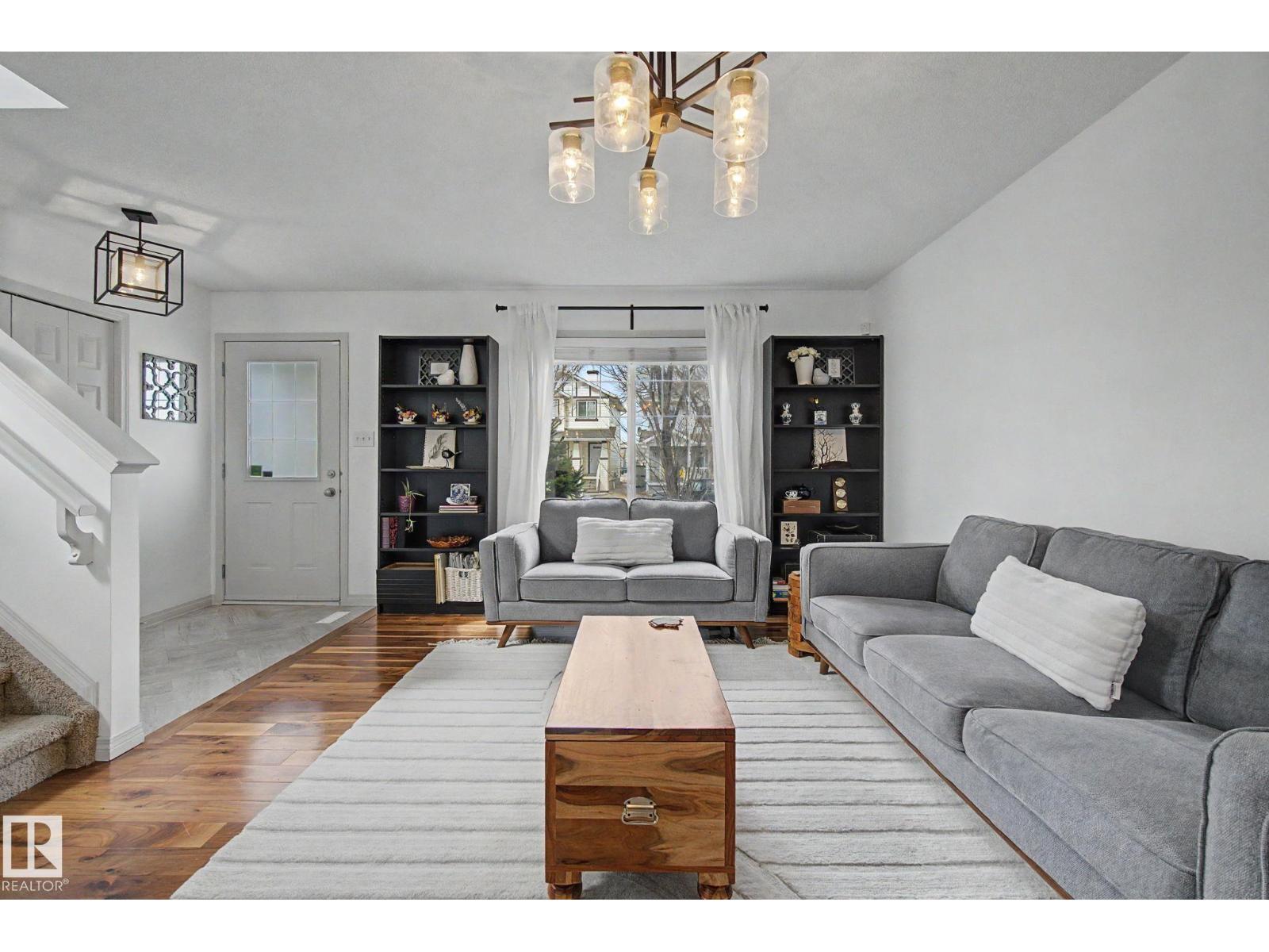 9111 213 ST NW, Edmonton