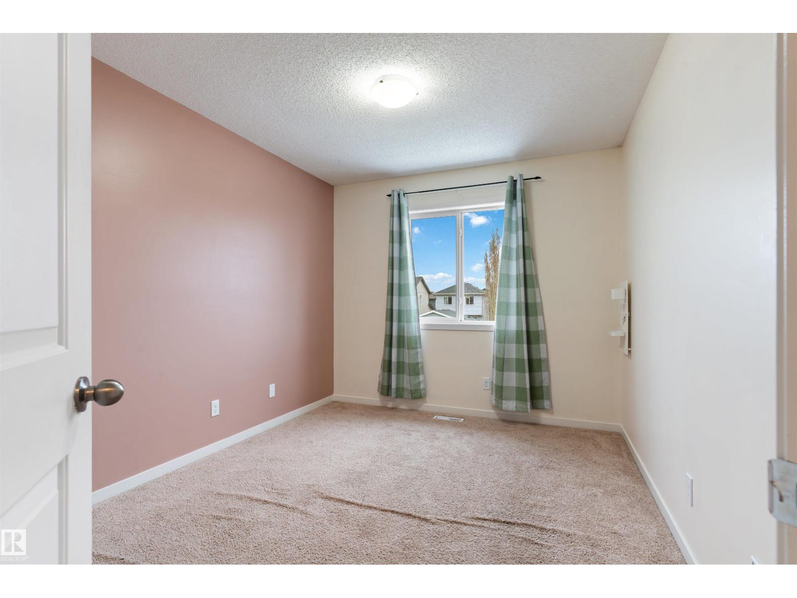 17588 59 ST NW, Edmonton