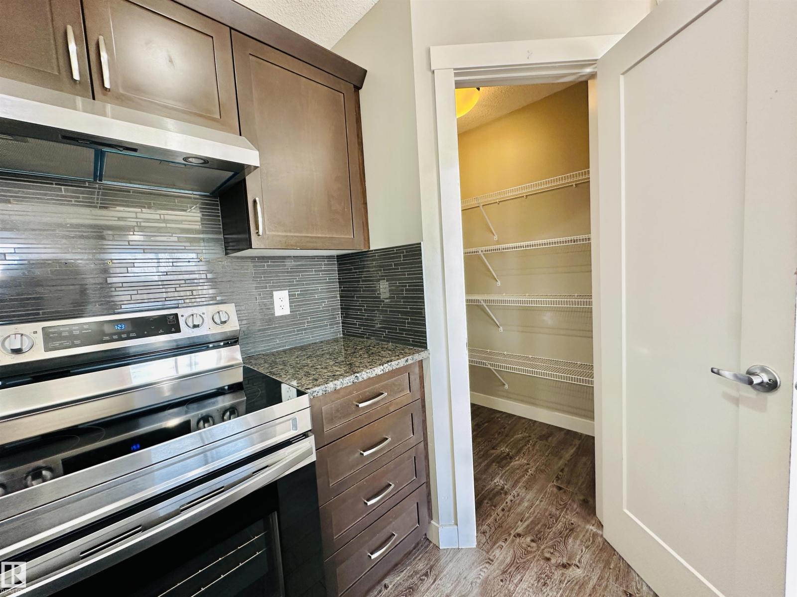 1655 HAMMOND CR NW, Edmonton