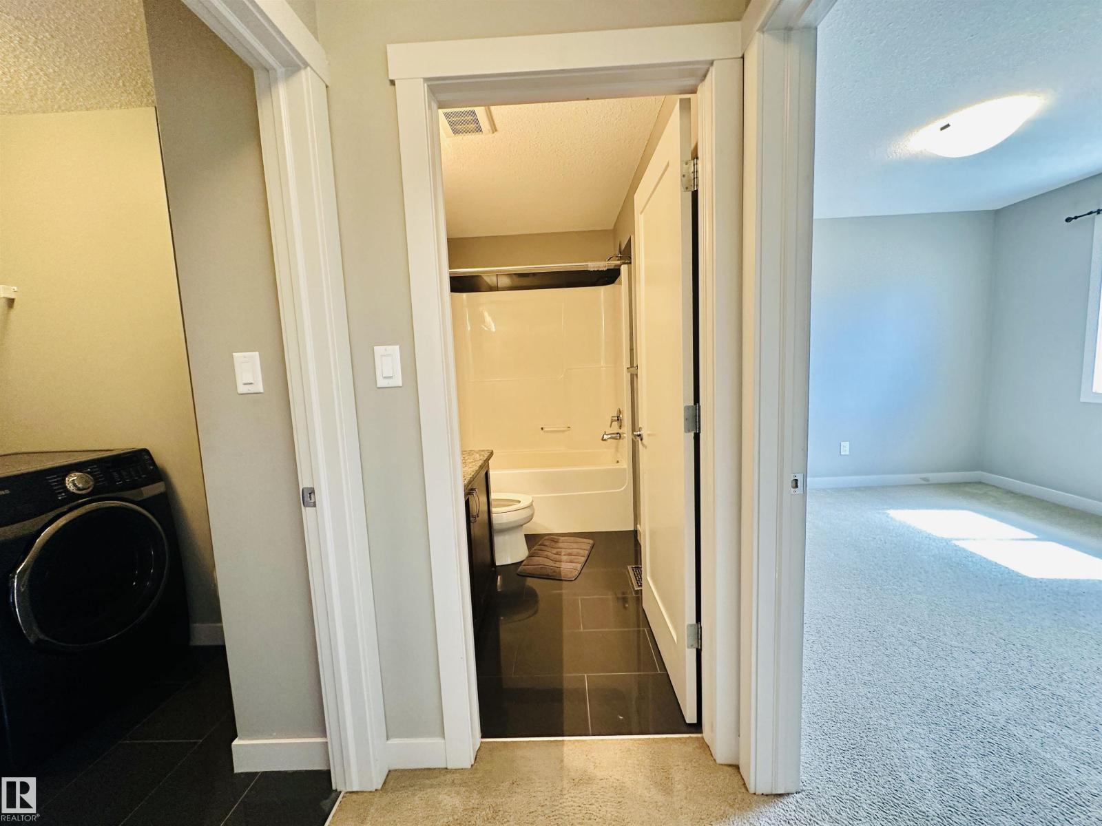 1655 HAMMOND CR NW, Edmonton