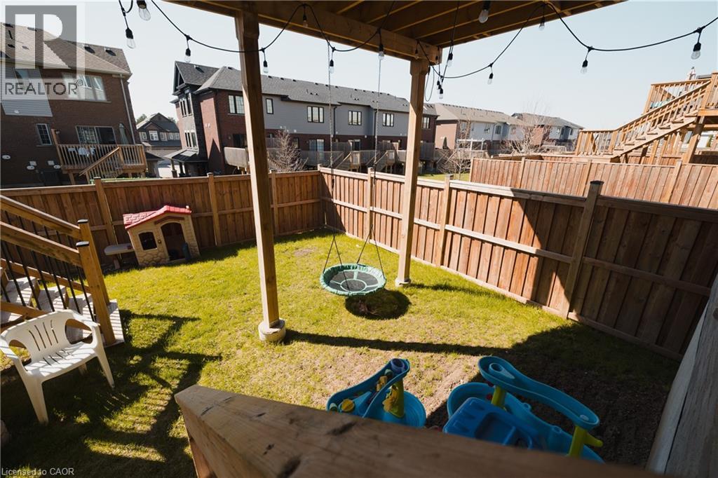 38 SPORTSMAN HILL Street, Kitchener, Ontario, N2H5T3 — Photo 35